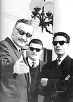 africa arab egypt gamal_abdul_nasser glasses meta:monochrome meta:photo north_africa reaction_image sun_glasses // 324x456 // 38KB