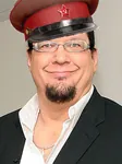 hammer_and_sickle peaked_cap penn_jillette red_star soviet_union star trash trash_can // 560x747 // 95KB