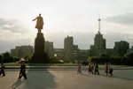 1967 kharkov meta:photo soviet_union statue ukraine vladimir_lenin // 2048x1378 // 407KB