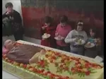 cake crying meta:video russia vladimir_lenin // 480x360, 8s // 551KB