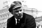 bolshevik hat meta:monochrome meta:photo reaction_image russia russian_sfsr soviet_union vladimir_lenin // 1500x975 // 174KB