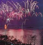 1978-1980 battleship fireworks hammer_and_sickle lights meta:photo night russia ship soviet_union vladivostok // 3793x4000 // 27MB