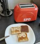 germany knife meta:photo revisionism social_democracy spd toast toaster // 607x680 // 603KB