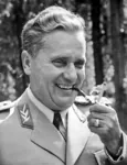 cigar josip_broz_tito laugh meta:monochrome meta:photo pipe reaction_image smoking smug yugoslavia // 485x632 // 302KB