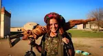 communalism cute democratic_confederalism gun kurd meta:photo northern_syria weapon west_asia ypg // 645x352 // 36KB