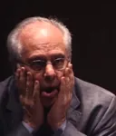 glasses meta:lowres meta:photo reaction_image richard_wolff shocked // 291x341 // 159KB