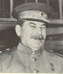 joseph_stalin laugh meta:lowres meta:monochrome meta:photo peaked_cap reaction_image soviet_union // 344x400 // 46KB