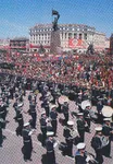 1975 flag meta:photo musical_instrument parade red_flag russia russian_text soviet_union statue victory_day vladivostok // 2780x4000 // 22MB