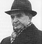 fedora hat meta:lowres meta:monochrome meta:photo nicolae_ceausescu romania // 358x376 // 47KB