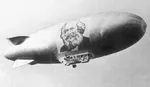 airship blimp karl_marx meta:monochrome meta:photo soviet_union // 671x391 // 43KB