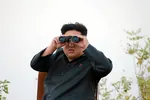 binoculars kim_jong_un korea_dpr meta:highres reaction_image // 1920x1279 // 206KB