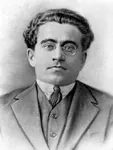 antonio_gramsci cultural_marxism glasses meta:monochrome meta:photo portrait // 443x590 // 48KB