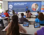 2016 bernie_sanders classroom election future glasses karl_marx marxism ronald_reagan social_democracy united_states // 1288x1020 // 757KB