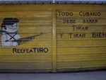 cuba gun latin_america meta:highres mural rifle spanish_text wall weapon // 2000x1500 // 316KB