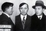 1933 arrest boleslaw_bierut meta:photo mugshot poland // 696x465 // 98KB